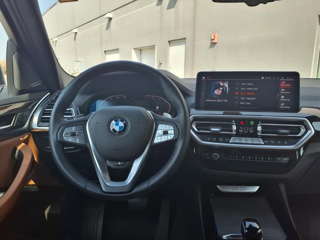 Used 2024 BMW X3 xDrive30i w/ Premium Package image 9