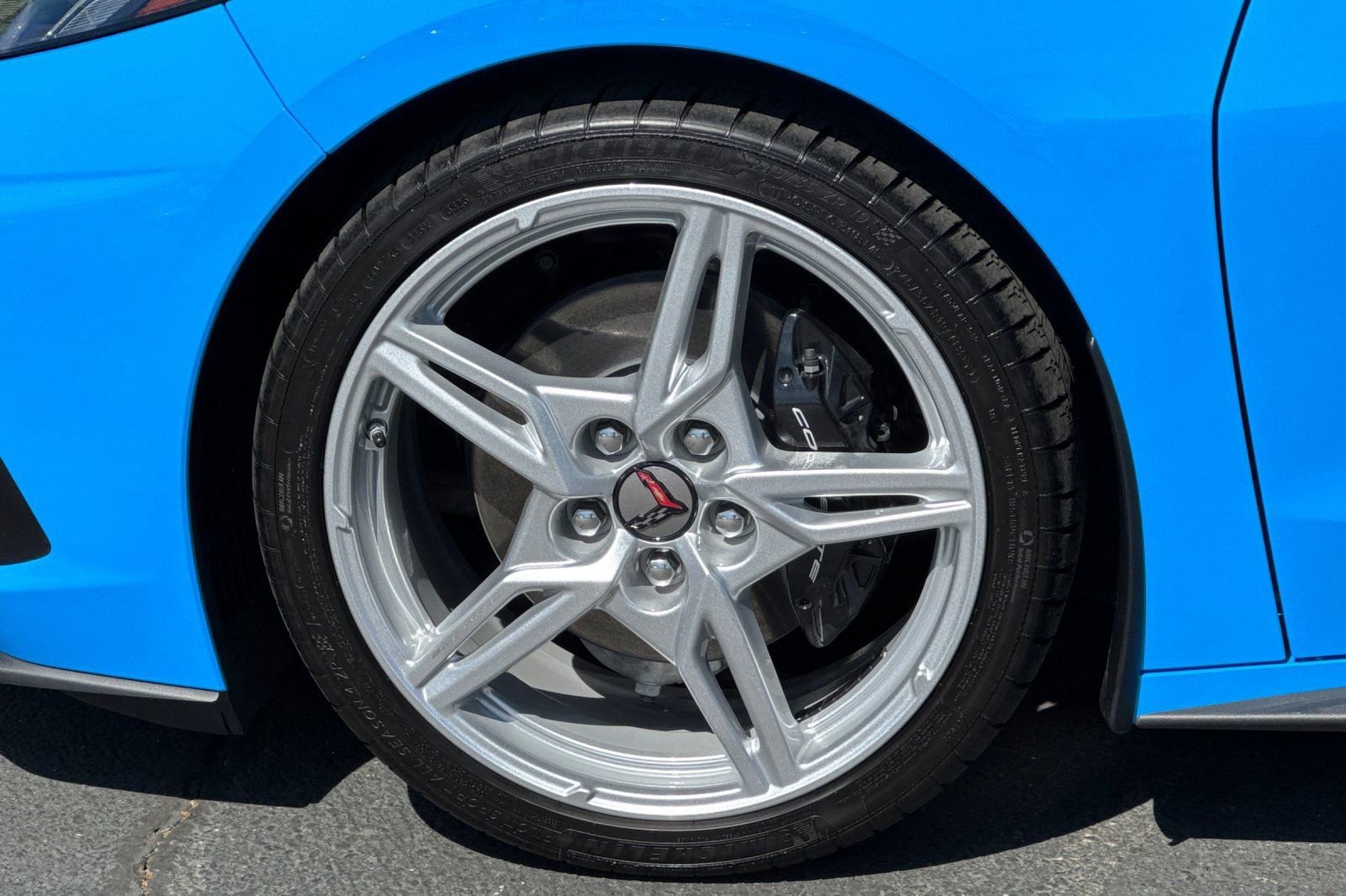 Used 2023 Chevrolet Corvette Stingray Coupe w/ Engine Appearance Package image 29