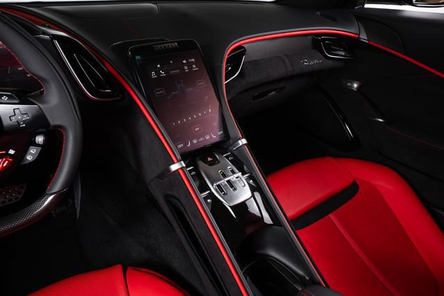 Used 2025 Ferrari Roma Spider RWD image 29