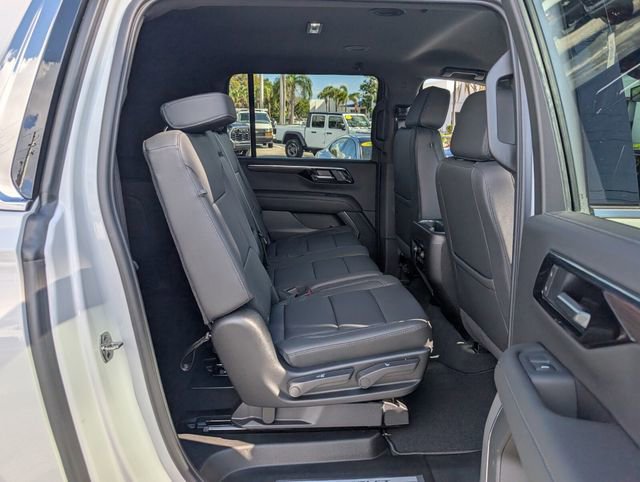 Used 2026 Chevrolet Suburban LT image 17