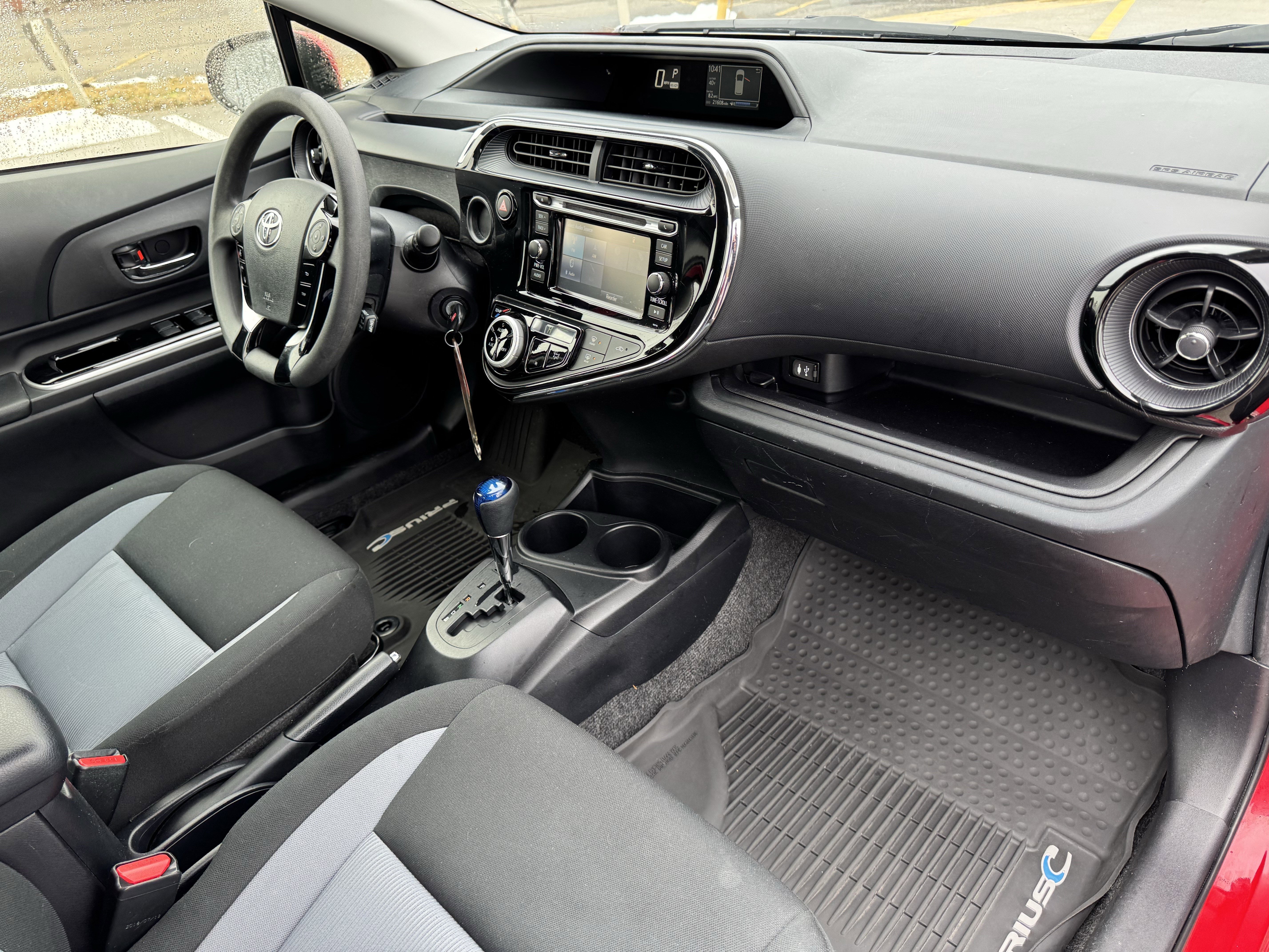 Used 2019 Toyota Prius C image 37