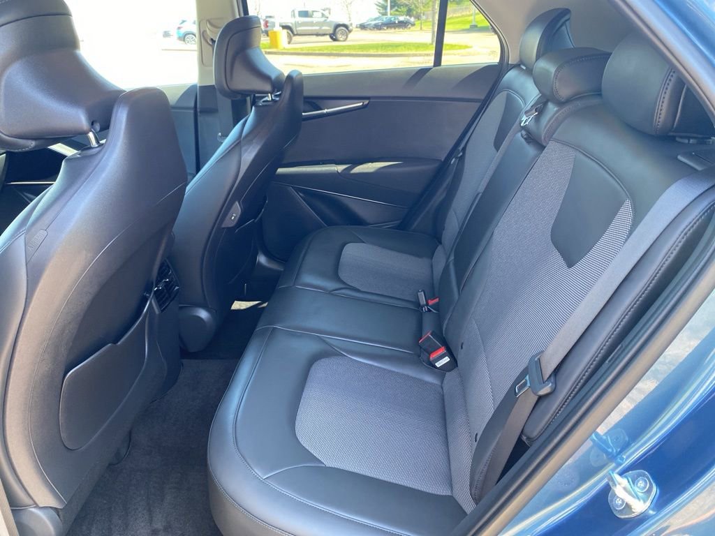 Certified 2024 Kia Niro EX image 17