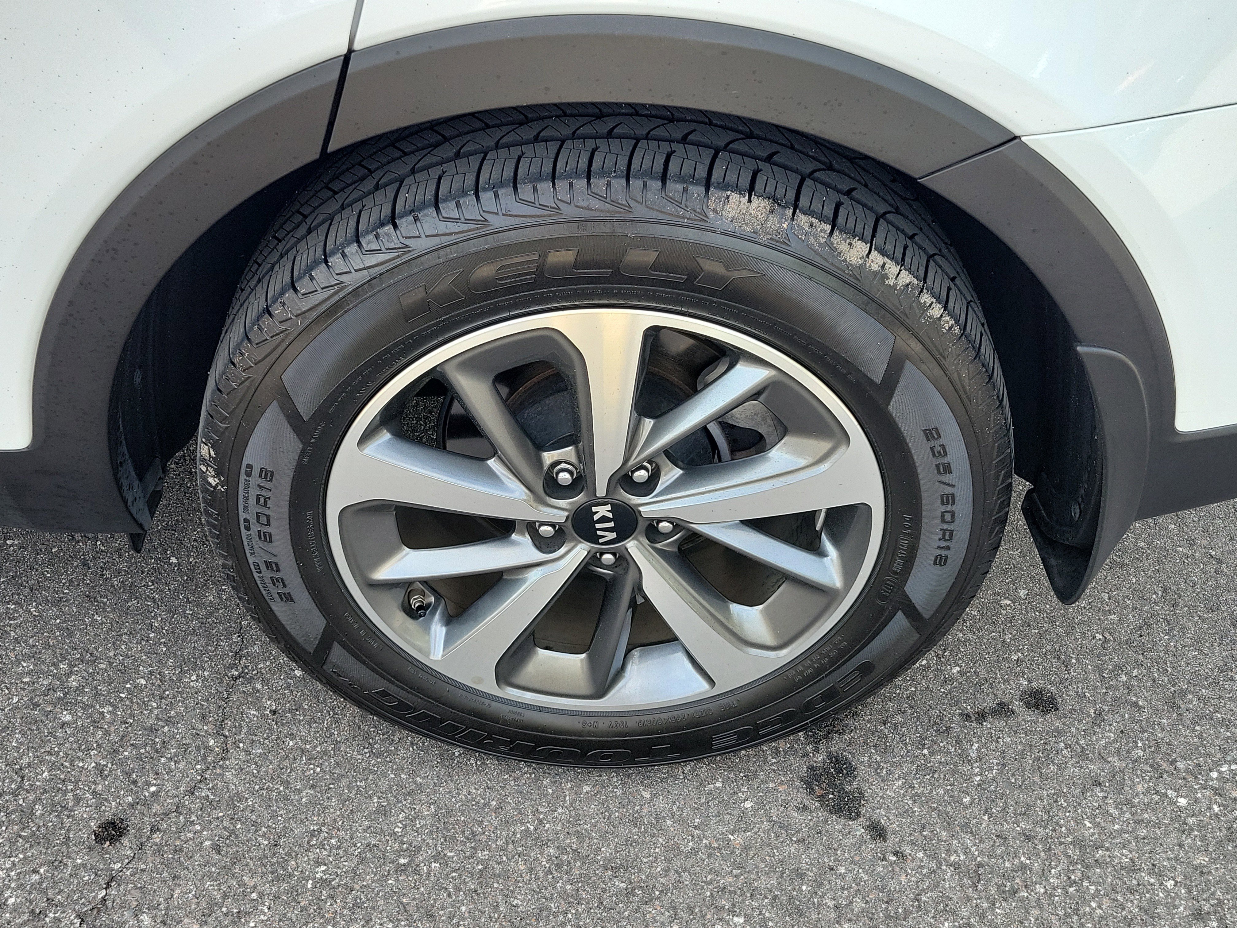 Used 2020 Kia Sorento LX image 37