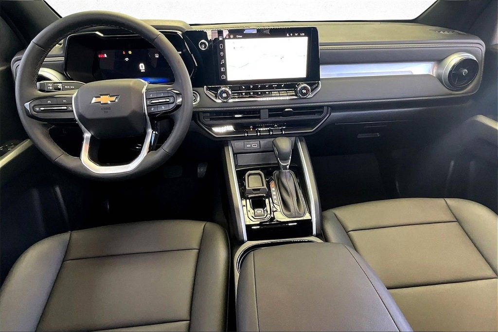 Used 2024 Chevrolet Colorado LT w/ LT Convenience Package III image 9