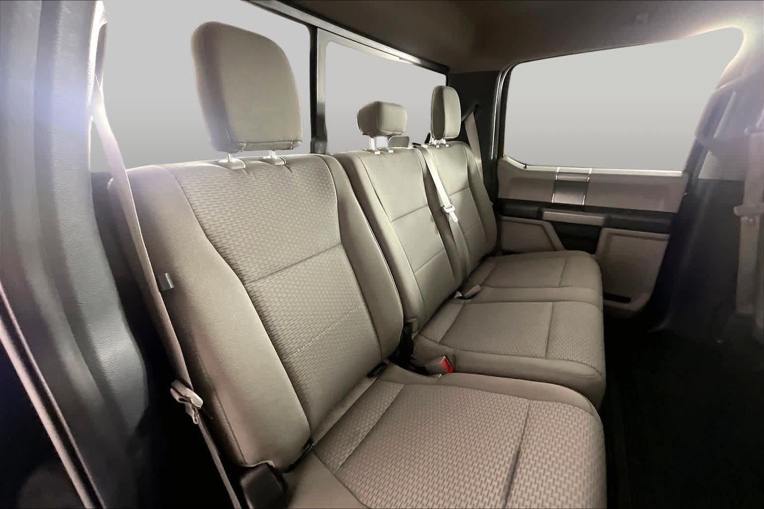 Used 2019 Ford F250 XLT w/ XLT Premium Package AWD/4WD image 19