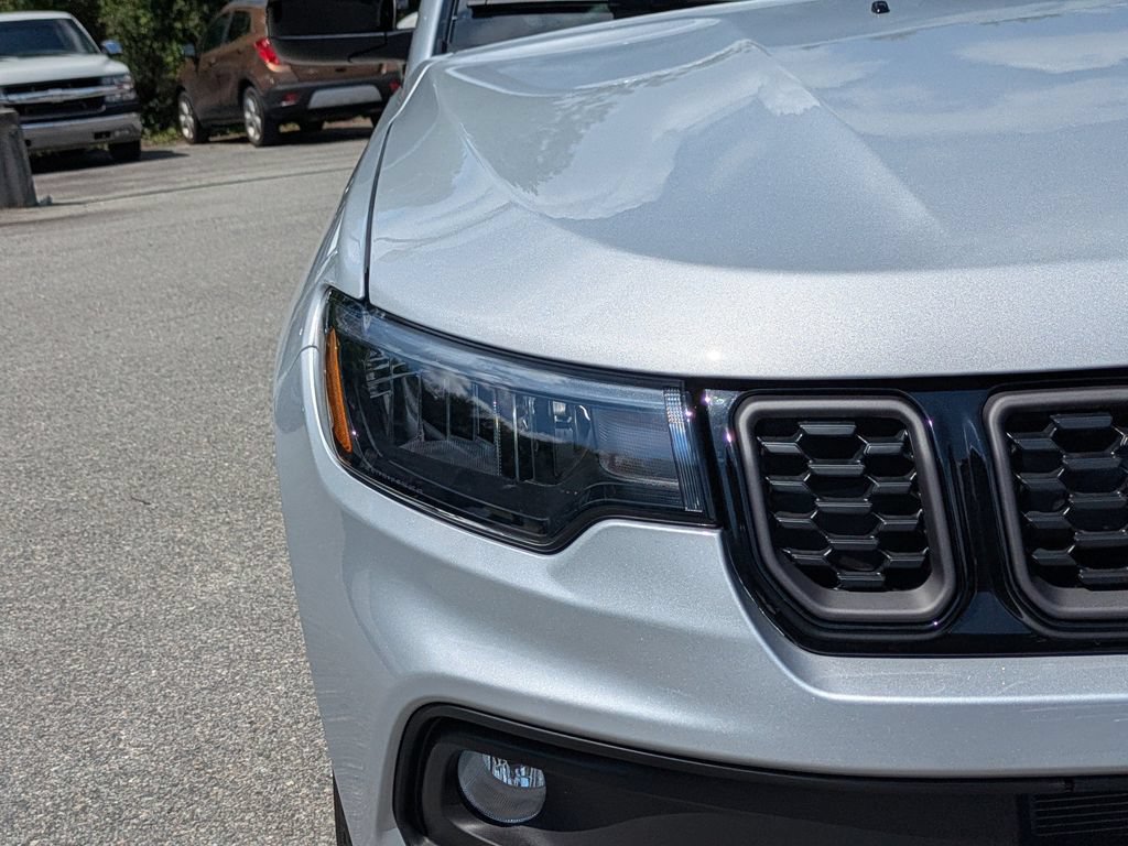 New 2026 Jeep Compass Latitude AWD/4WD image 12