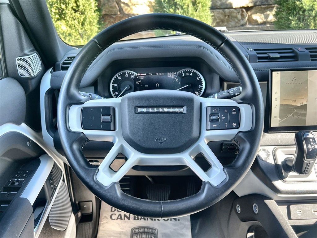 Used 2023 Land Rover Defender 130 S image 22