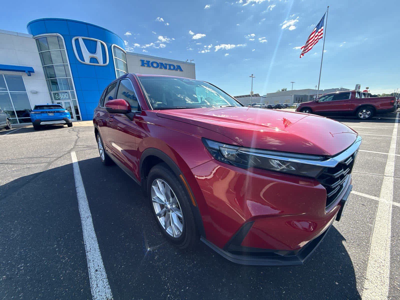 Used 2023 Honda CR-V EX image 4