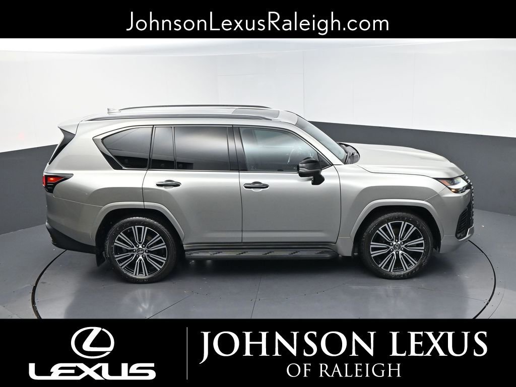 Used 2023 Lexus LX 600 4WD w/ Appearance Package image 29