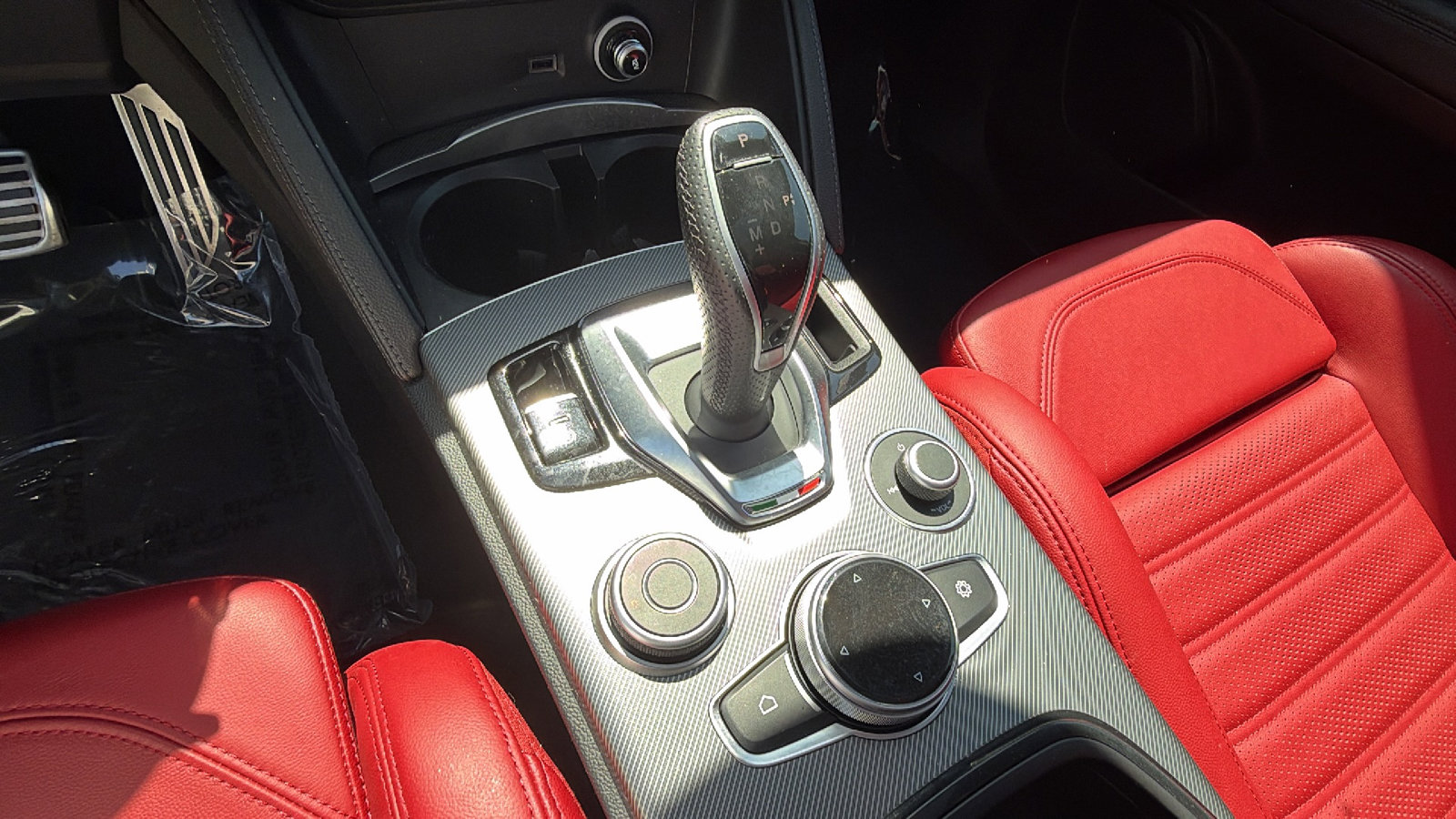 Used 2025 Alfa Romeo Stelvio Sprint image 31