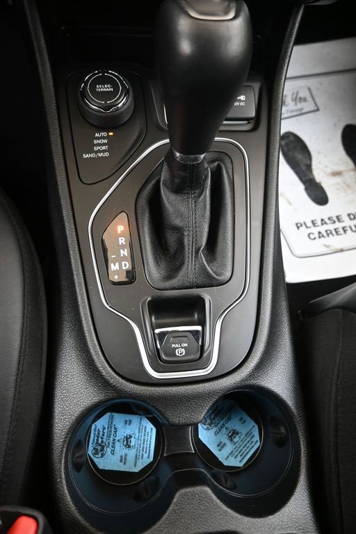 Used 2021 Jeep Cherokee Latitude Lux 80th Anniv w/ Quick Order Package 26U 80TH image 35