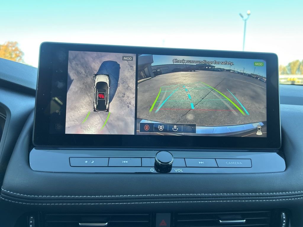 Used 2024 Nissan Rogue Platinum w/ Platinum Premium Package image 31