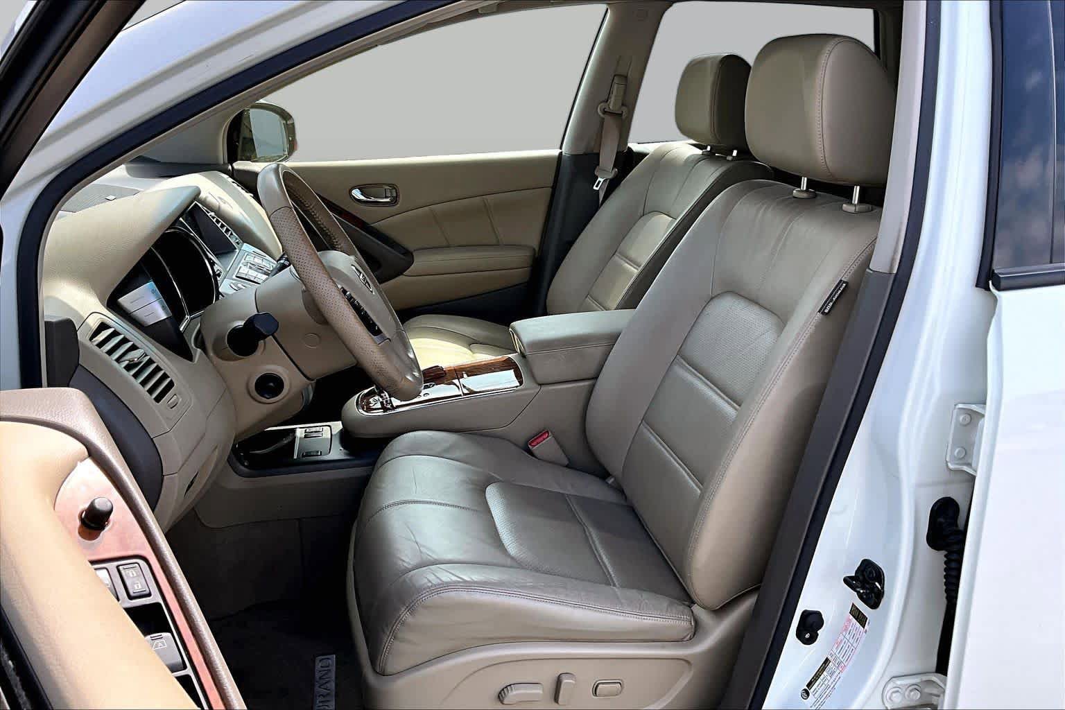 Used 2013 Nissan Murano LE w/ Platinum Pkg FWD image 7