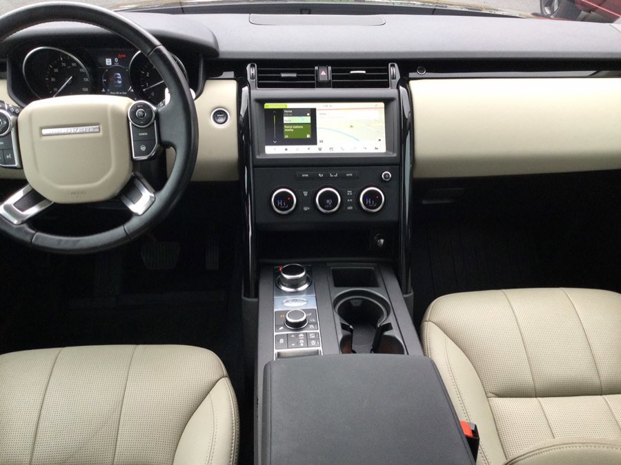 Used 2018 Land Rover Discovery SE image 37