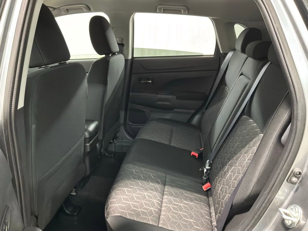 Used 2025 Mitsubishi Outlander Sport ES AWD/4WD image 20