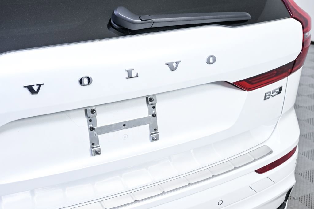 Used 2026 Volvo XC60 B5 Ultra w/ Climate Package image 38