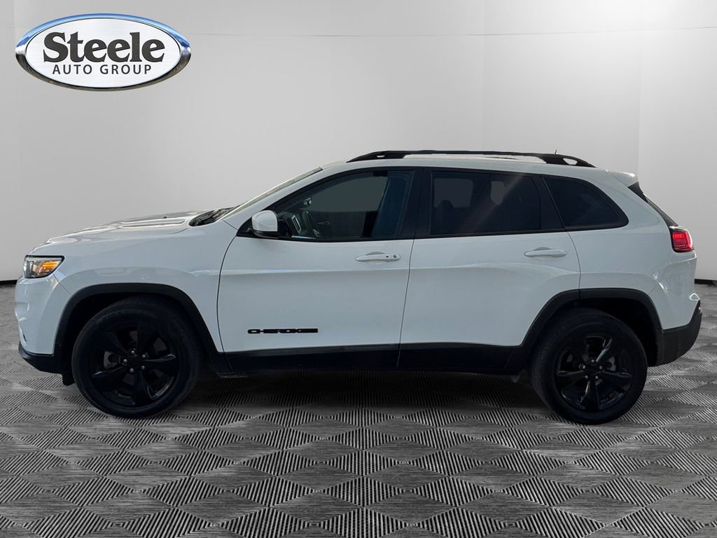 Used 2020 Jeep Cherokee Latitude Plus image 2