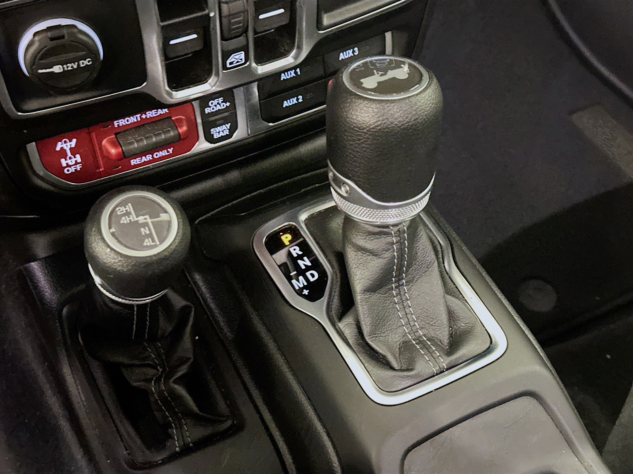 Used 2025 Jeep Wrangler Unlimited Rubicon image 24