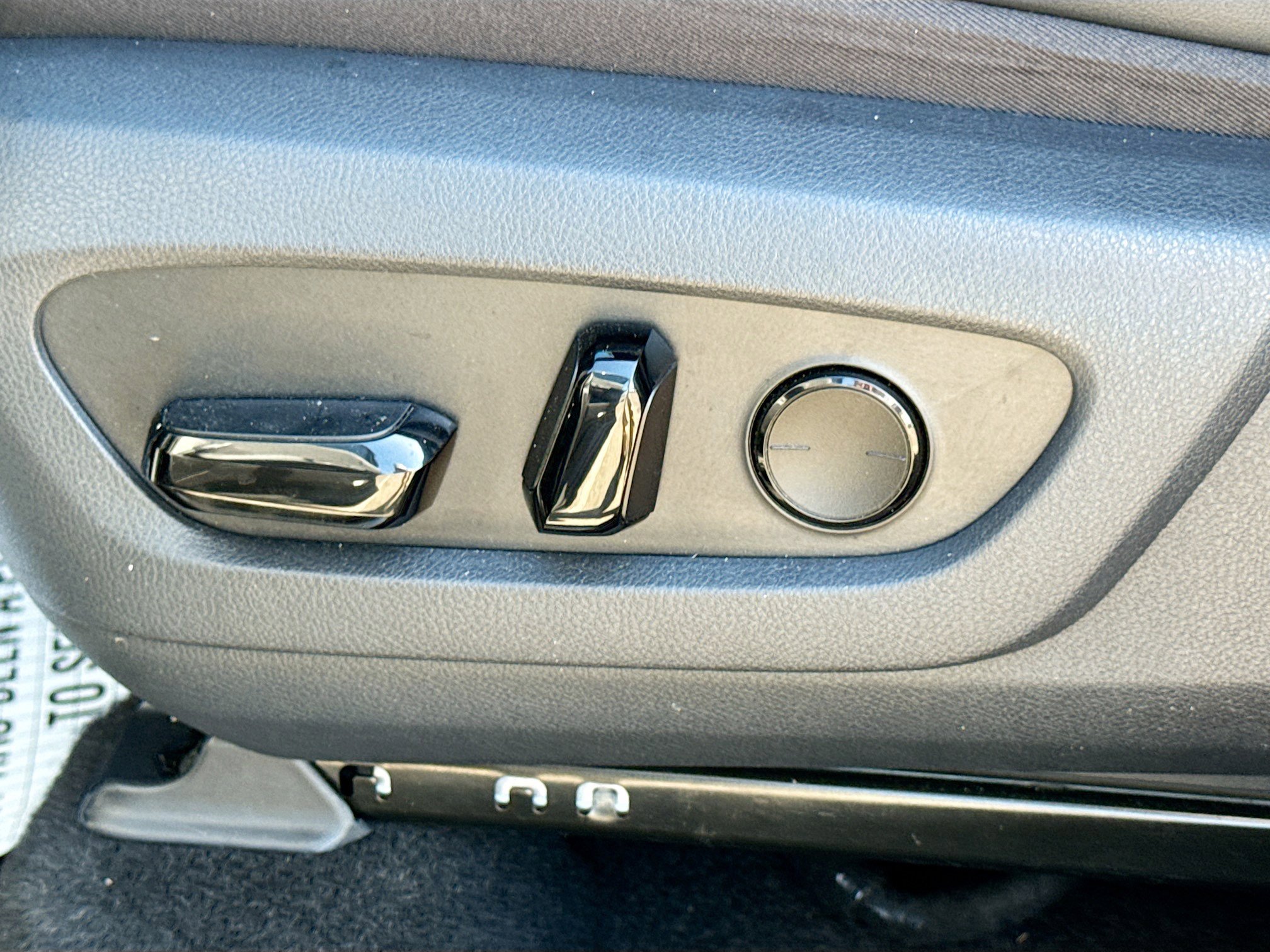 Used 2025 Lexus TX 500h AWD w/ Technology Package image 27