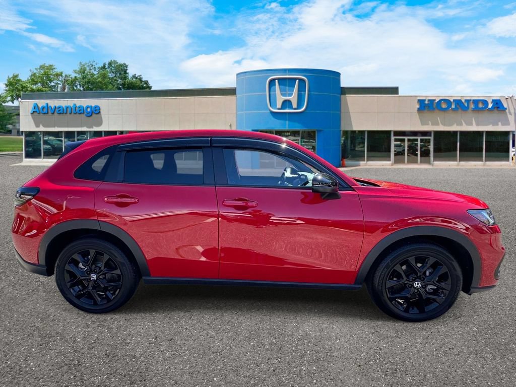 Certified 2025 Honda HR-V Sport image 5