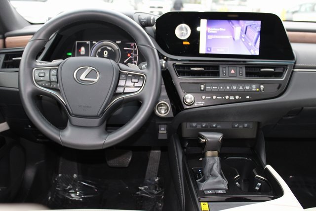 Certified 2025 Lexus ES 300h w/ Premium Package image 14
