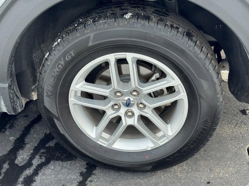 Used 2025 Ford Explorer Active image 7