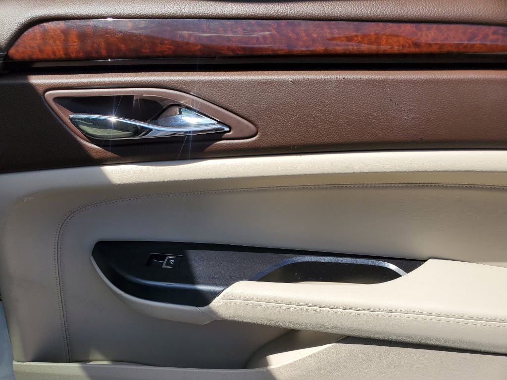 Used 2015 Cadillac SRX Performance w/ Driver Awareness Package image 32