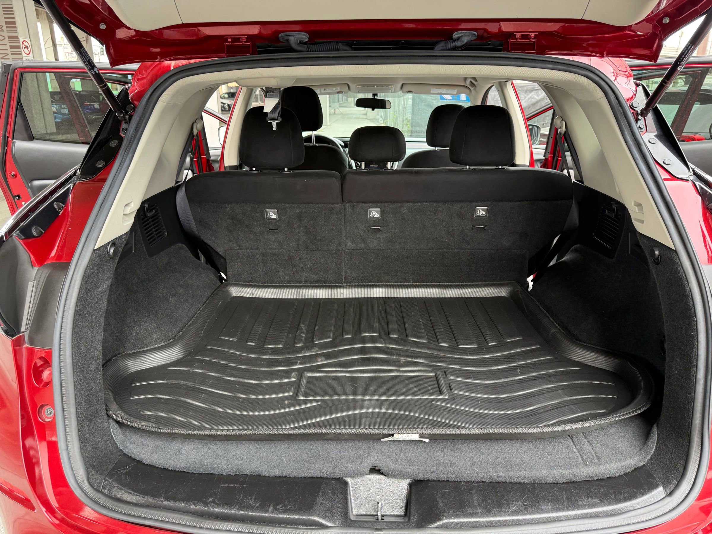 Used 2019 Nissan Murano S image 16