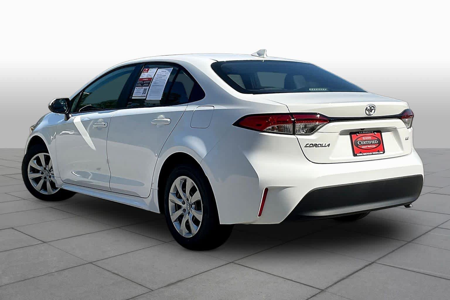 Used 2026 Toyota Corolla LE FWD image 12