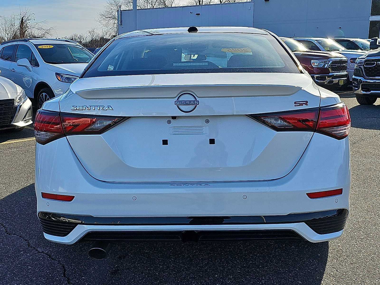 Used 2025 Nissan Sentra SR image 5