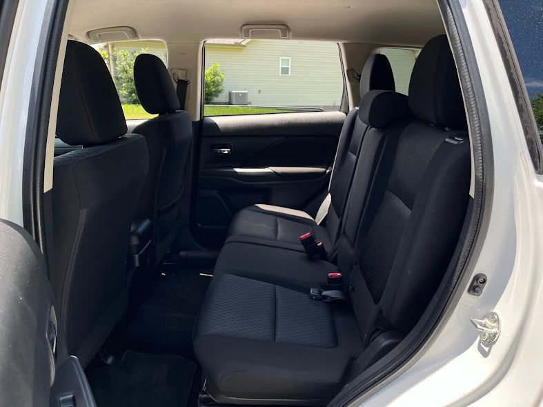 Used 2014 Mitsubishi Outlander SE AWD/4WD image 39