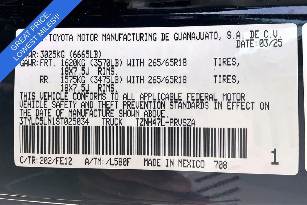 Used 2025 Toyota Tacoma TRD Sport w/ TRD Sport Upgrade Package image 42