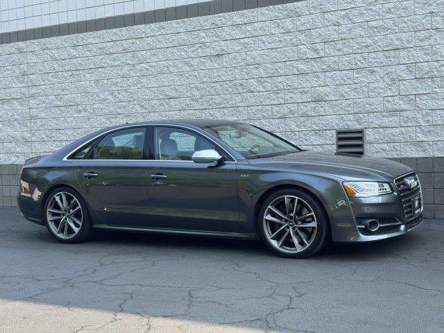 Used 2017 Audi S8 Plus AWD/4WD image 4
