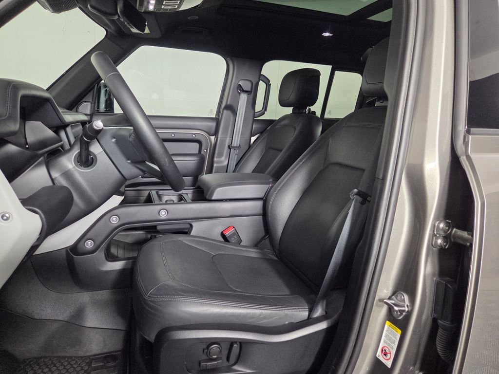 Used 2024 Land Rover Defender 110 S AWD/4WD image 10