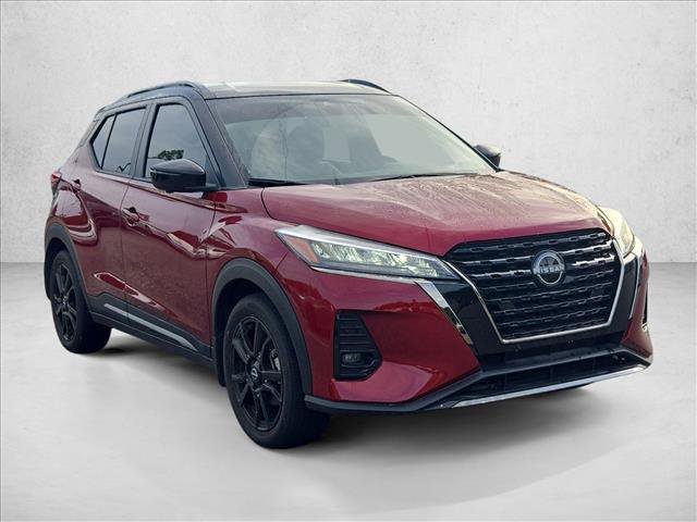 Used 2024 Nissan Kicks SR w/ SR Premium Package FWD image 3