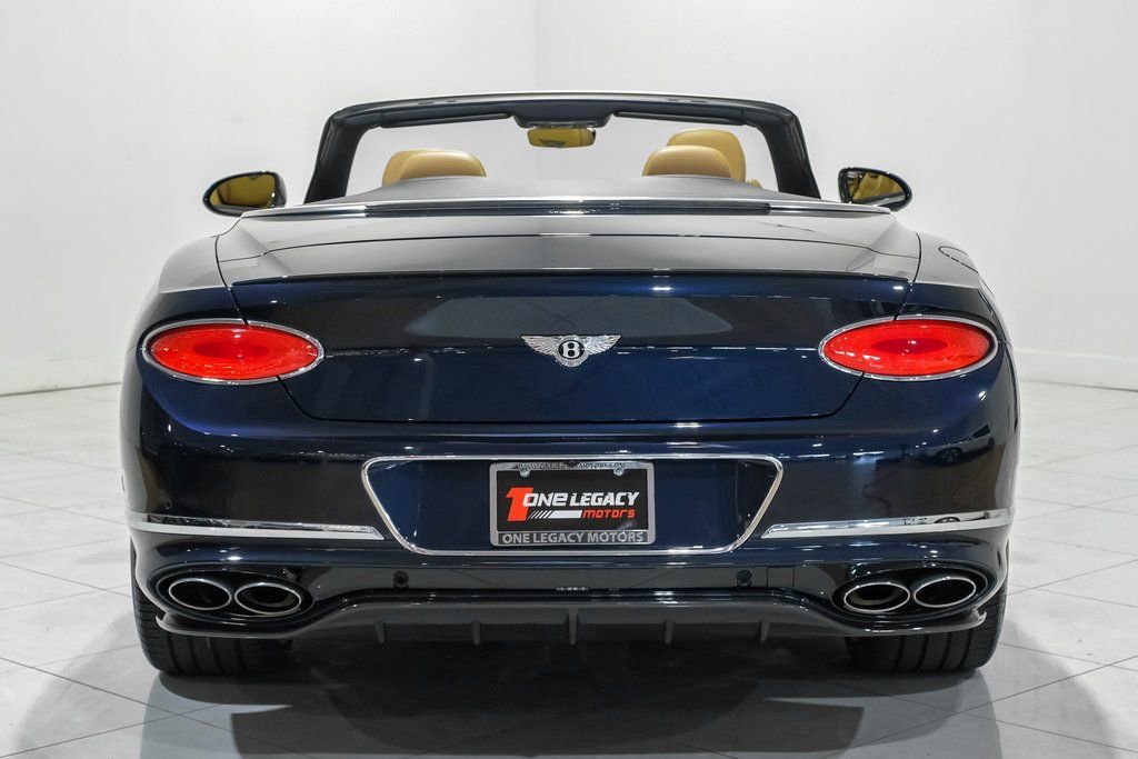 Used 2021 Bentley Continental GT image 9
