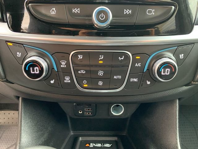 Used 2023 Chevrolet Traverse Premier image 28