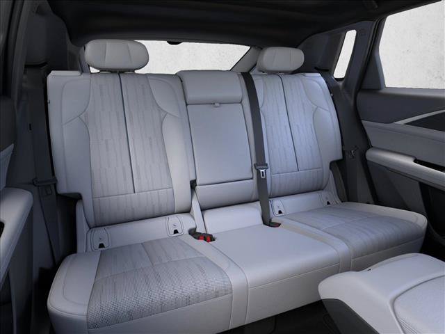 New 2026 Cadillac Lyriq Luxury AWD/4WD image 17