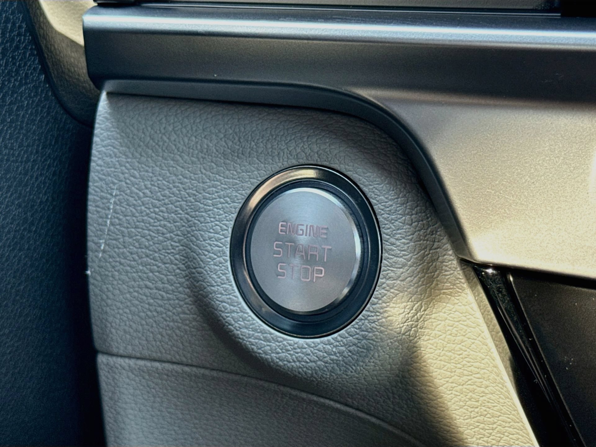 Used 2024 Kia Telluride S w/ S Sunroof Package FWD image 37