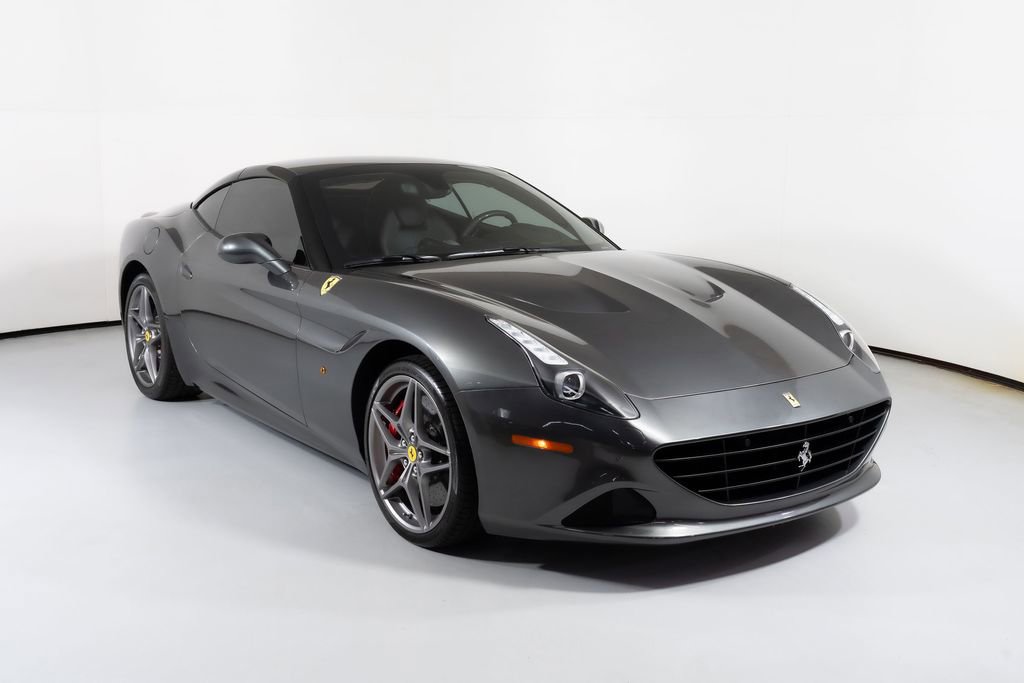 Used 2015 Ferrari California T RWD image 7