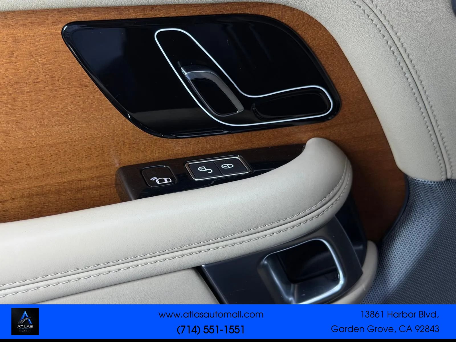 Used 2018 Land Rover Range Rover Supercharged AWD/4WD image 19