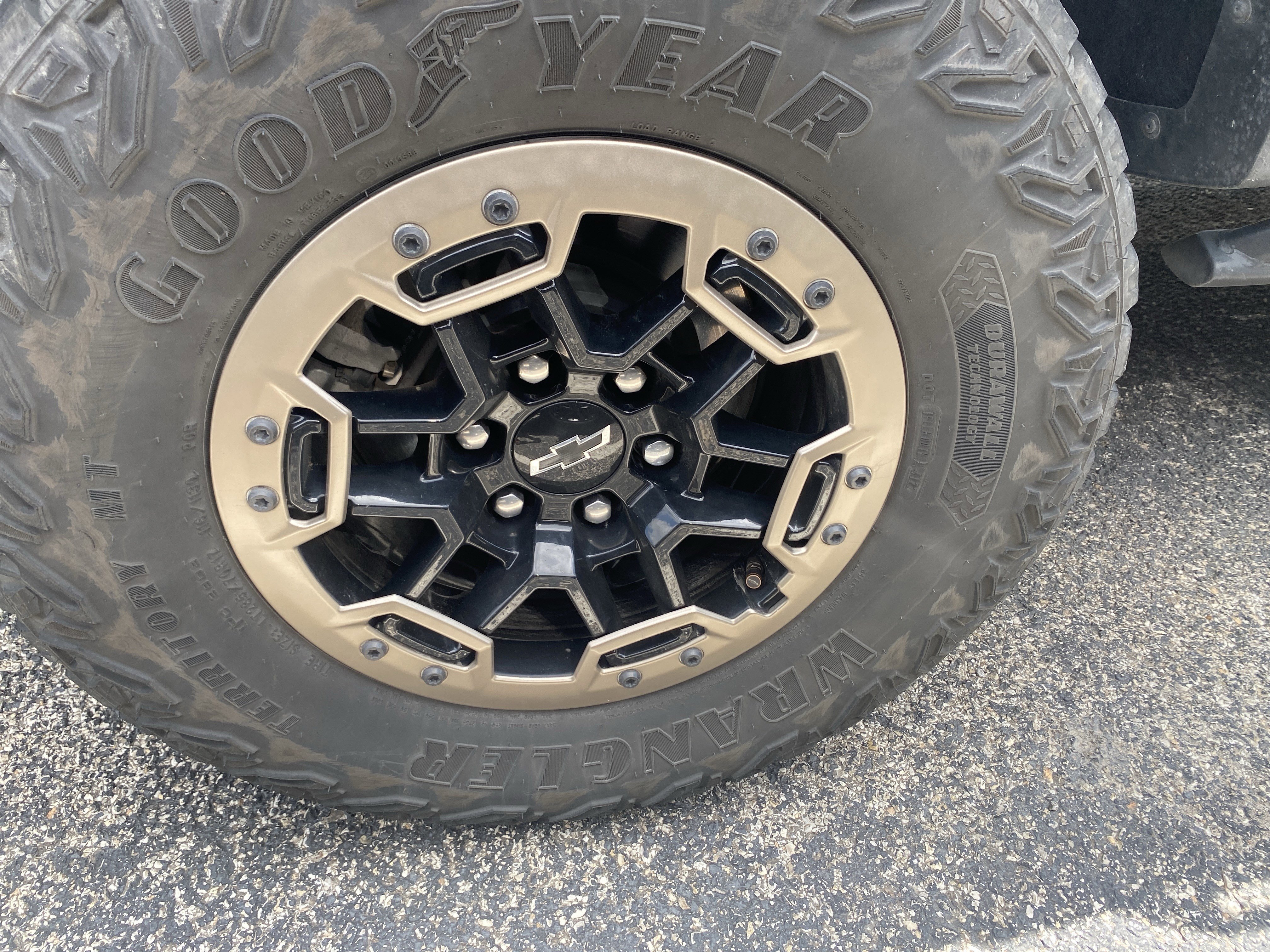 Used 2023 Chevrolet Colorado ZR2 w/ Desert Boss Special Edition AWD/4WD image 9