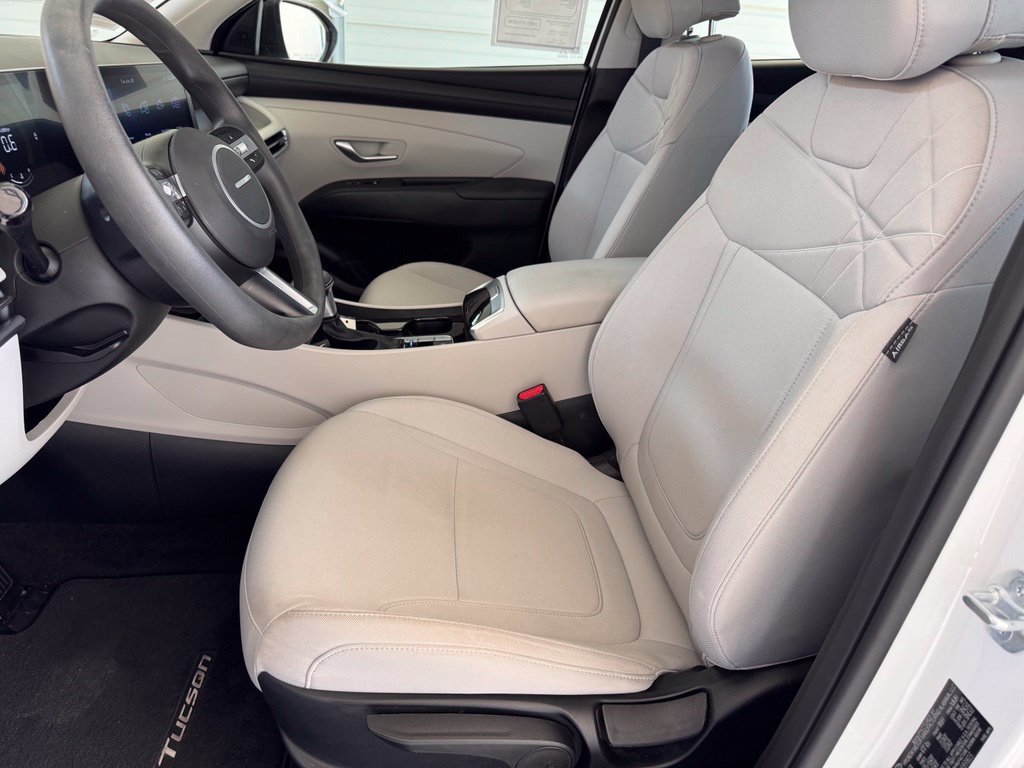 Certified 2025 Hyundai Tucson SE FWD image 7