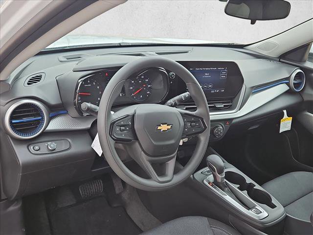 New 2026 Chevrolet Trax LS w/ LS Convenience Package FWD video 3