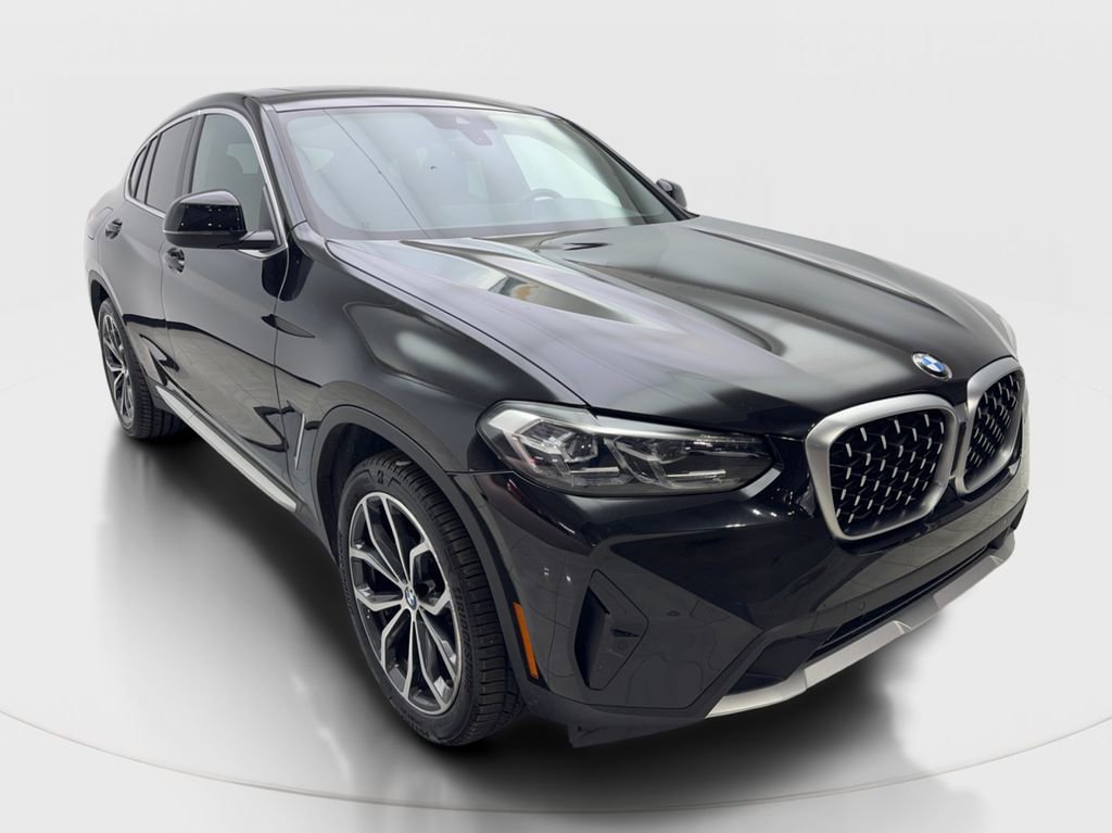 Used 2023 BMW X4 xDrive30i w/ Convenience Package image 4