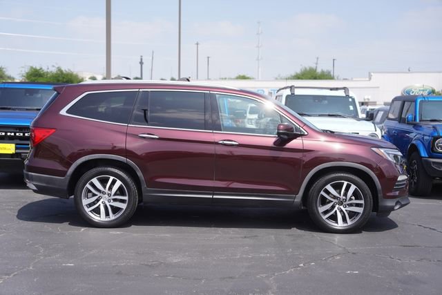 Used 2017 Honda Pilot Touring image 5