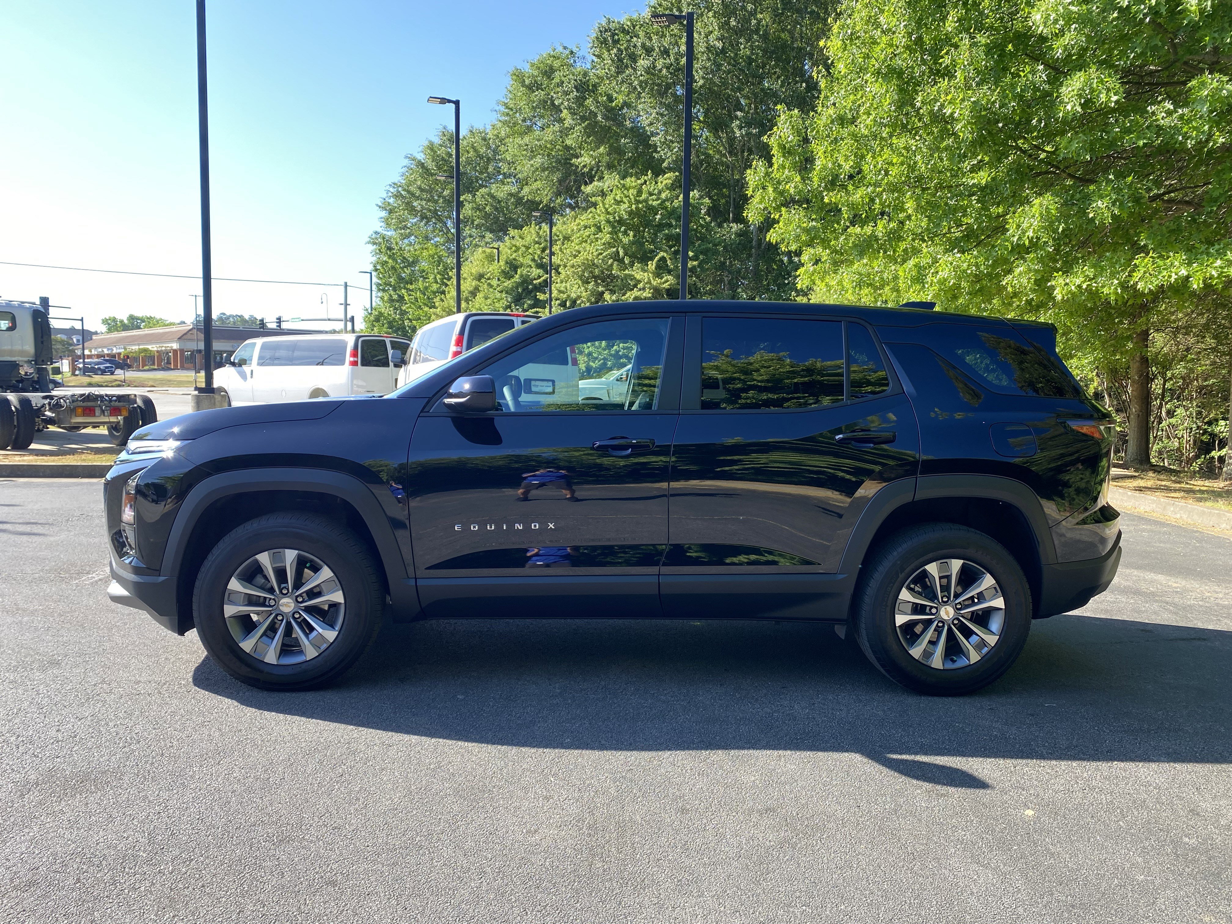 Used 2026 Chevrolet Equinox LT image 6