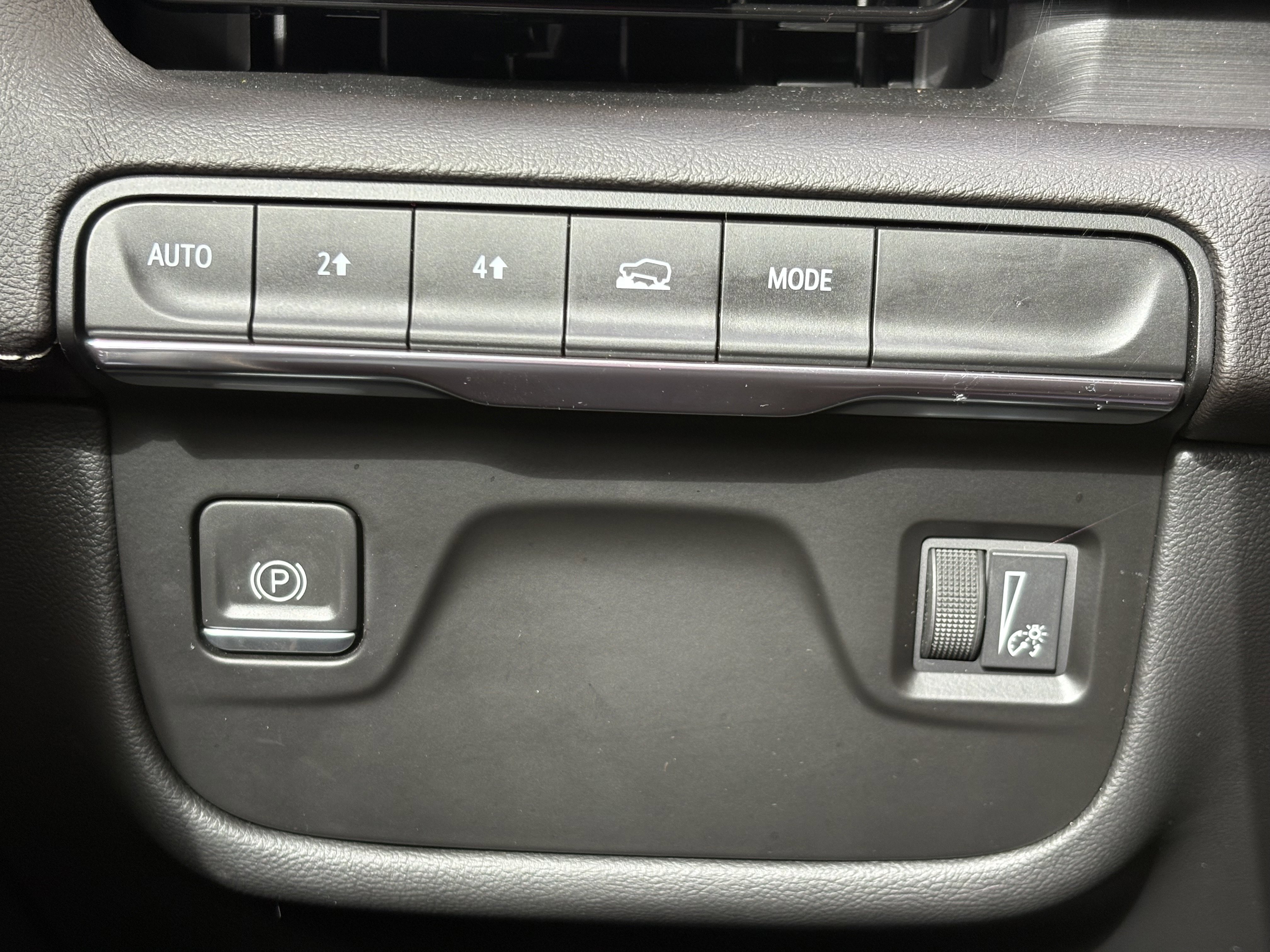 Certified 2022 Cadillac Escalade Premium Luxury image 34