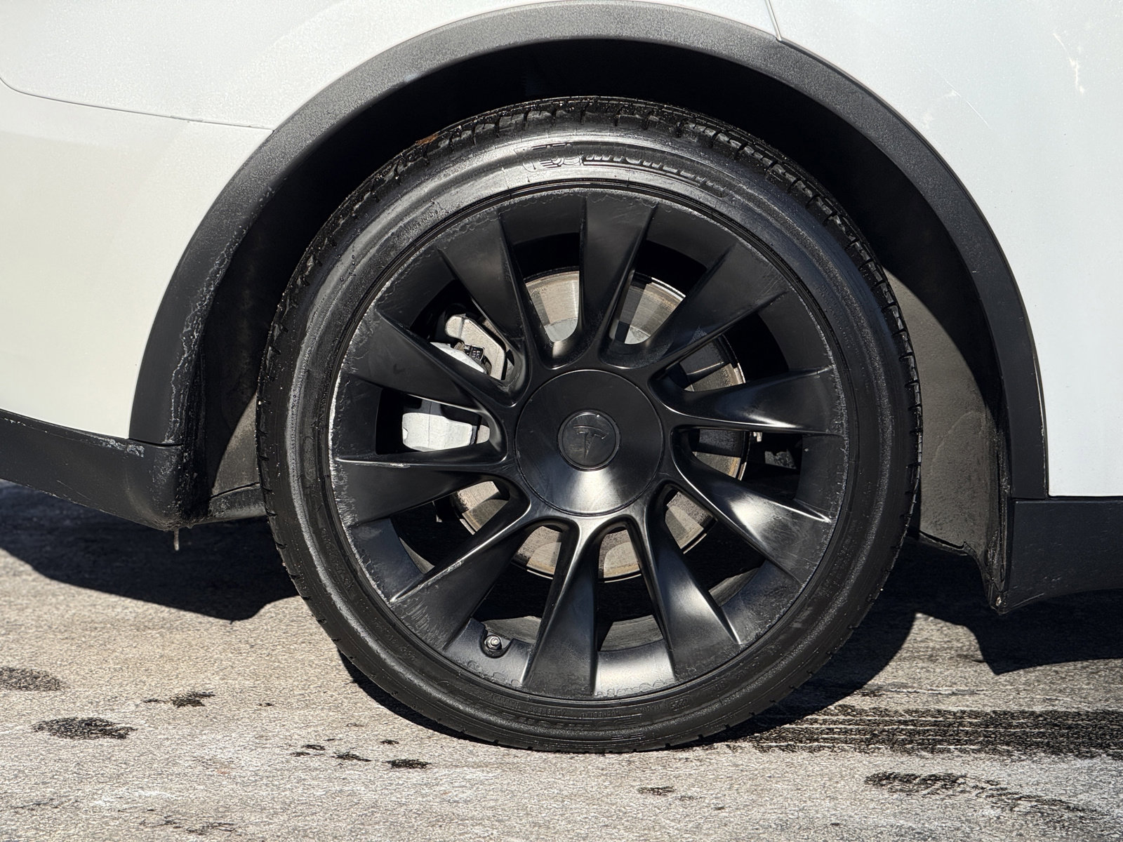 Used 2023 Tesla Model Y Long Range image 7