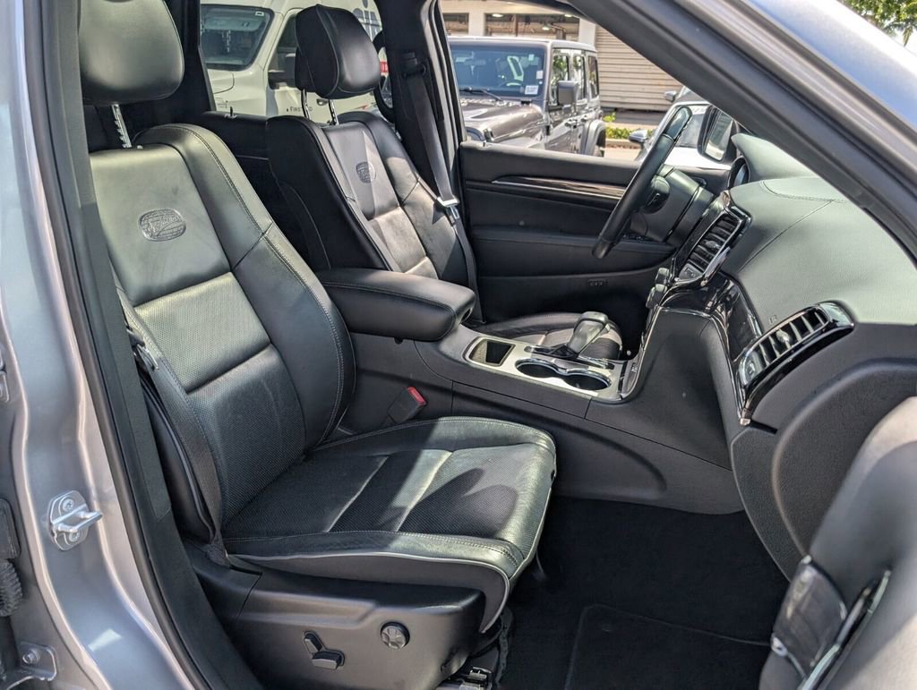 Used 2019 Jeep Grand Cherokee Overland image 17